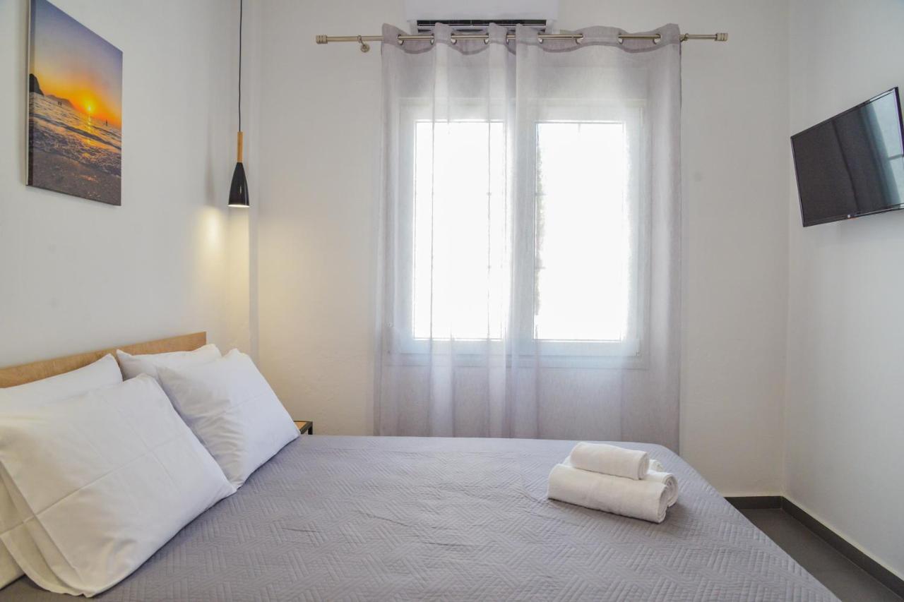 Tzoka'S Apartments 아다마스 외부 사진