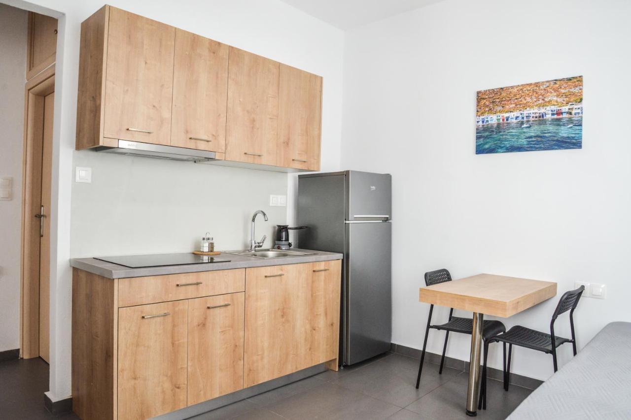 Tzoka'S Apartments 아다마스 외부 사진
